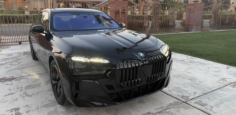 BMW i7 2023
