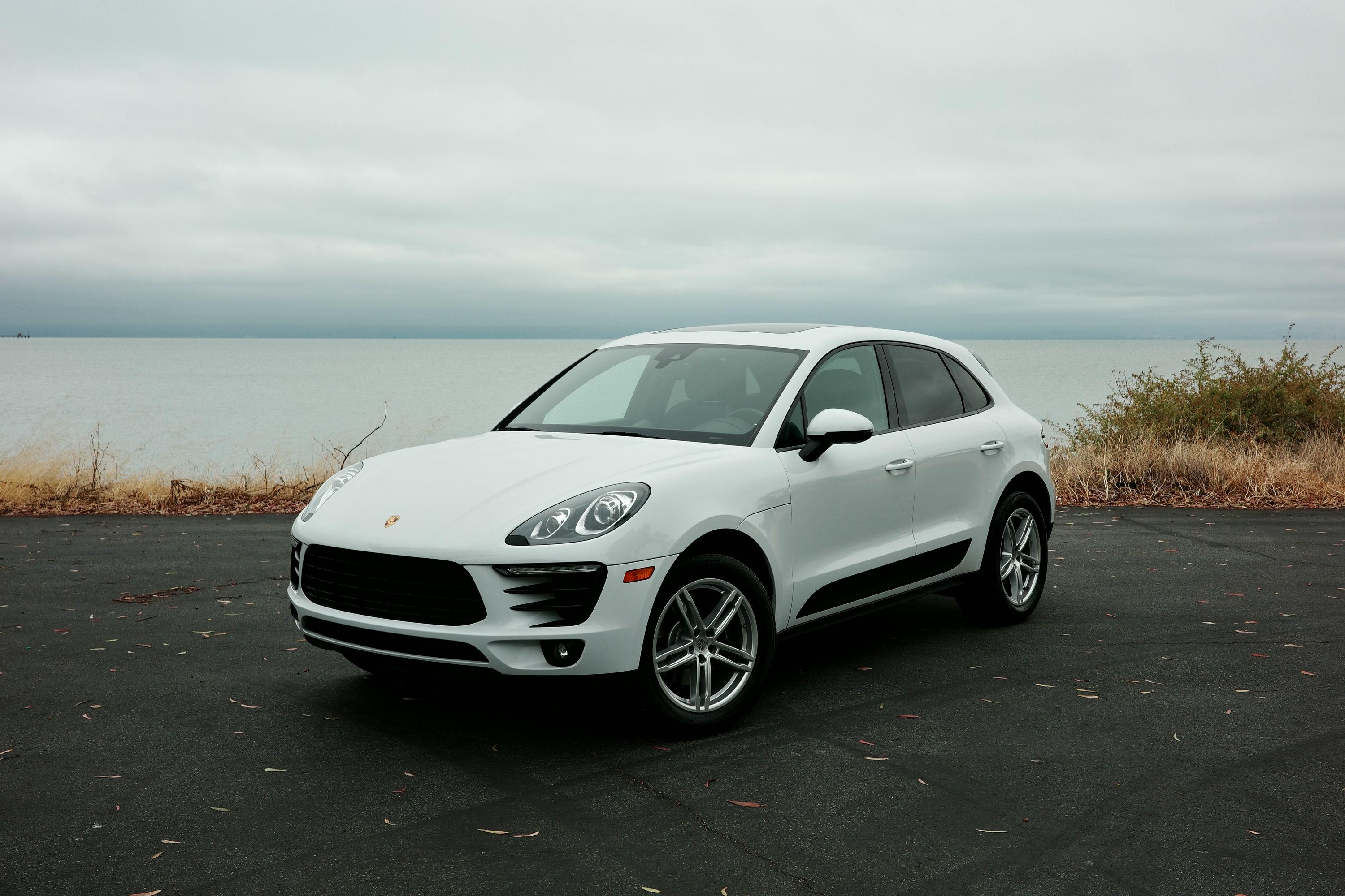 Porsche Macan 2018 in Millbrae, CA