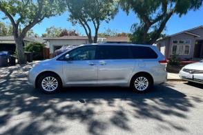 Toyota Sienna car