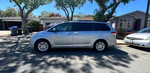 Toyota Sienna 2013