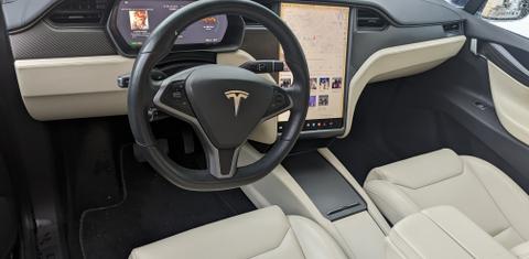 Tesla Model X 2018