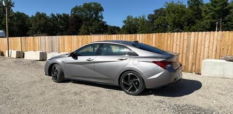 Hyundai Elantra 2023