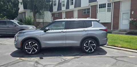 Mitsubishi Outlander 2023