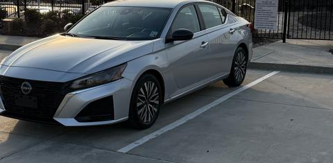 Nissan Altima 2024