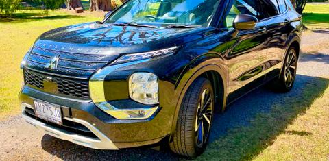 Mitsubishi OUTLANDER 2023