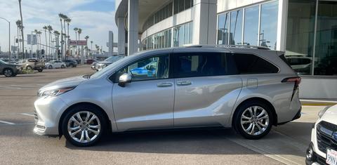 Toyota Sienna 2023