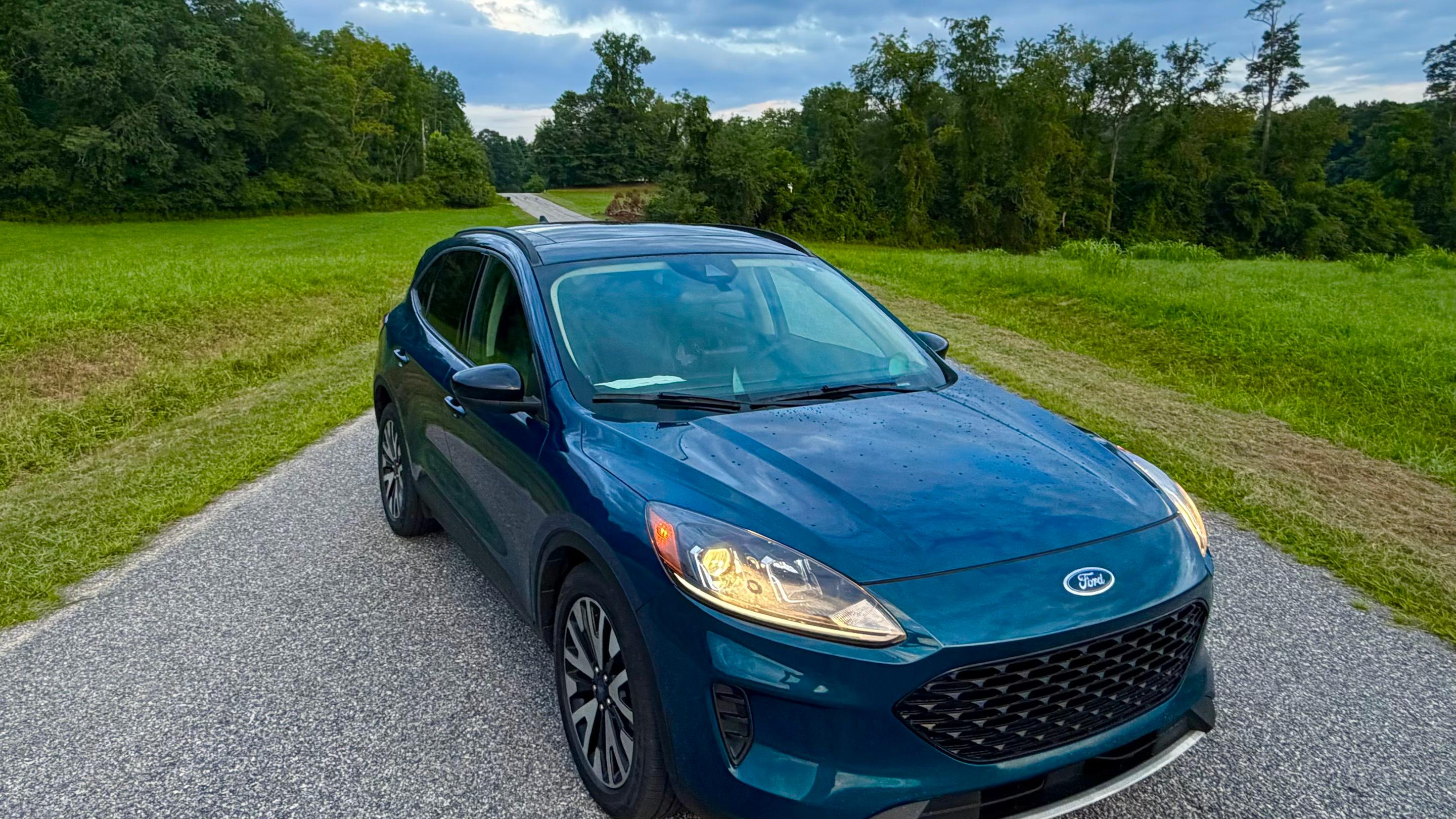 Ford Escape Hybrid 2020 in Mills River, NC