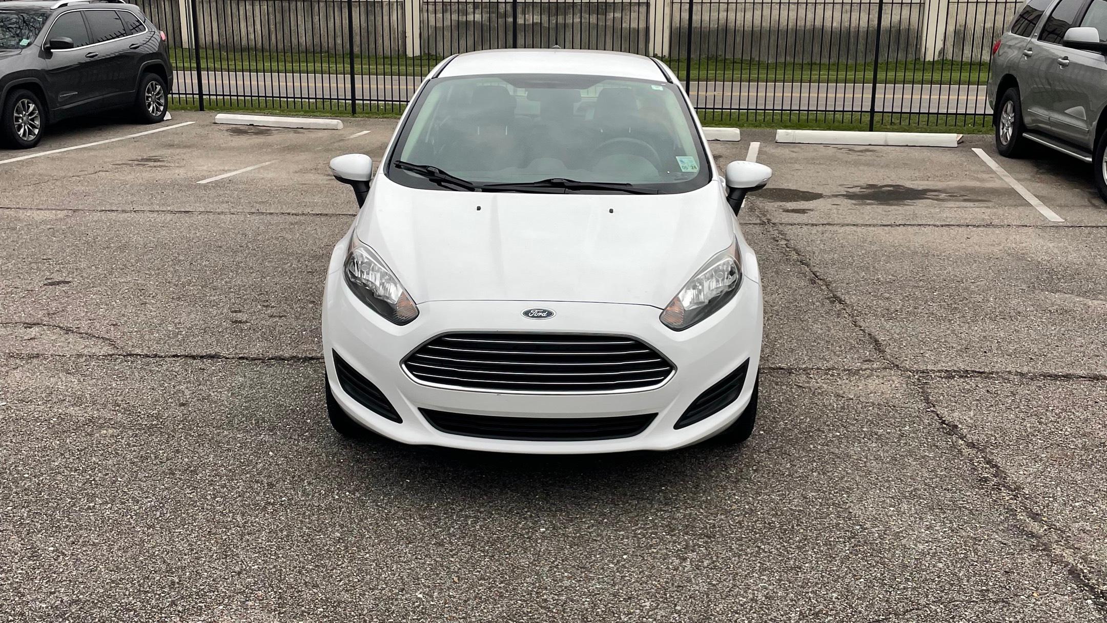 Ford Fiesta 2015 in Metairie, LA