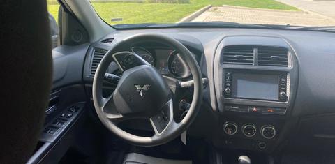 Mitsubishi Outlander Sport 2024