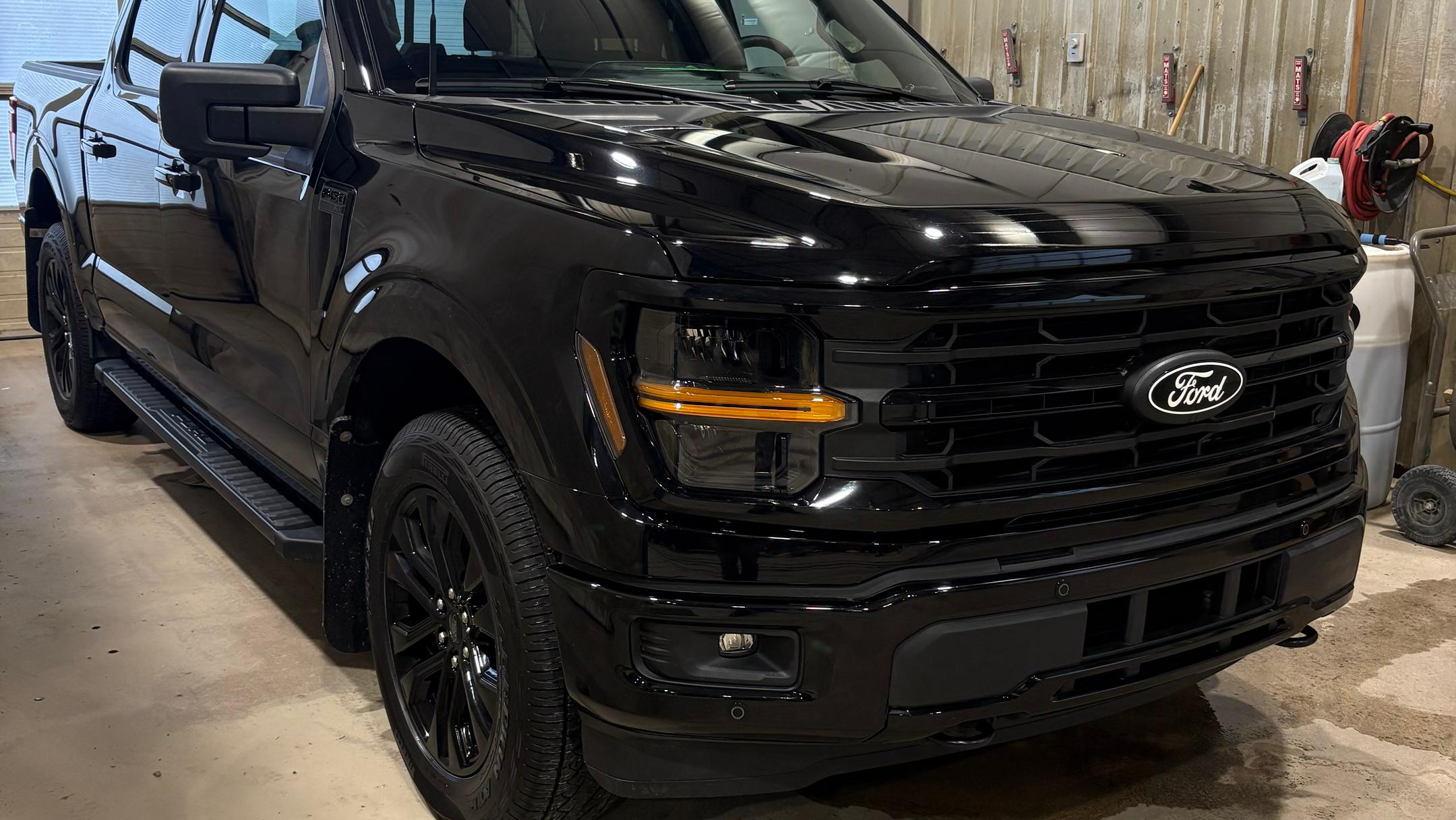 Ford F-150 2025 in Red Deer, AB