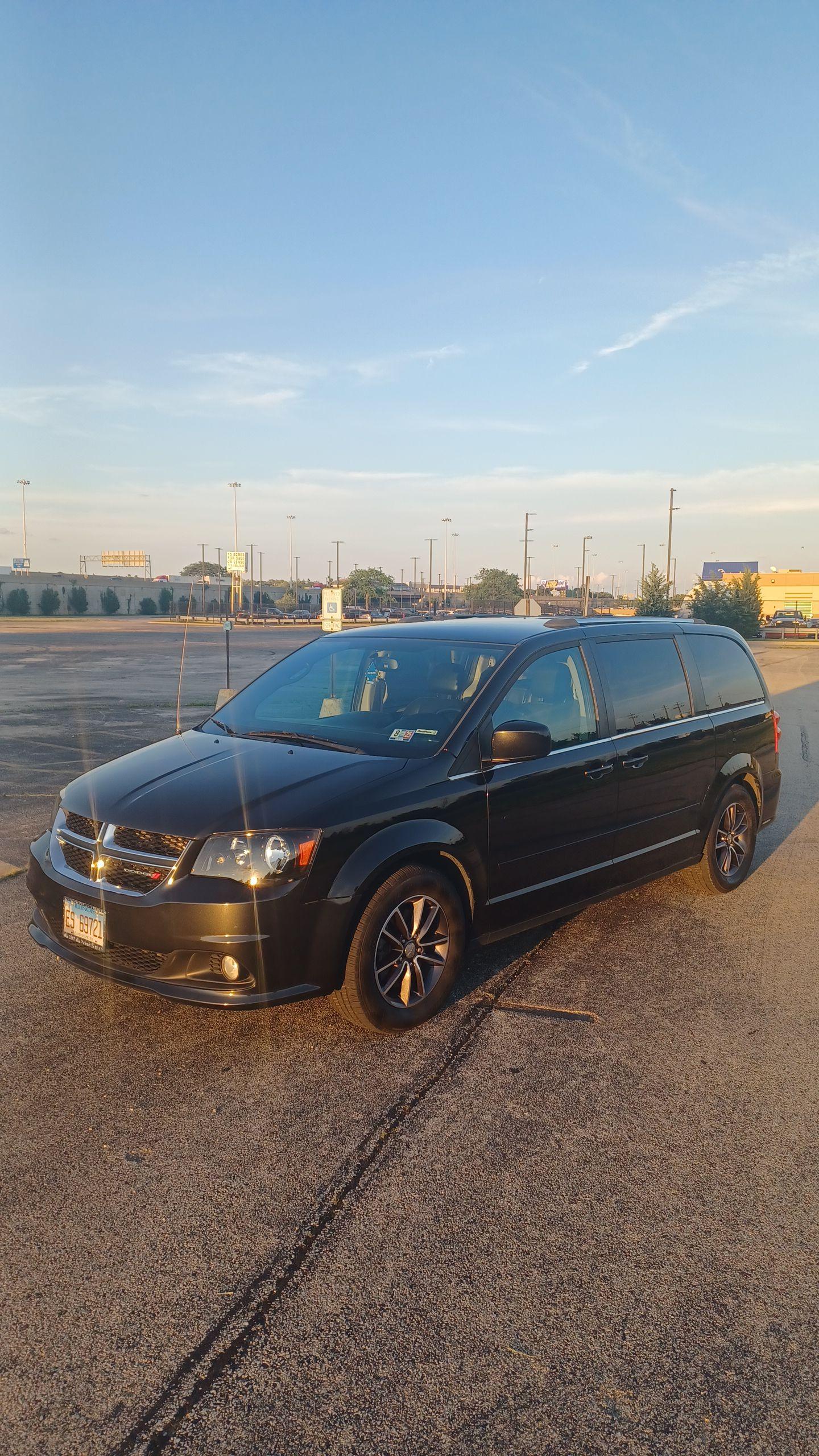 Dodge Grand Caravan 2017 in 