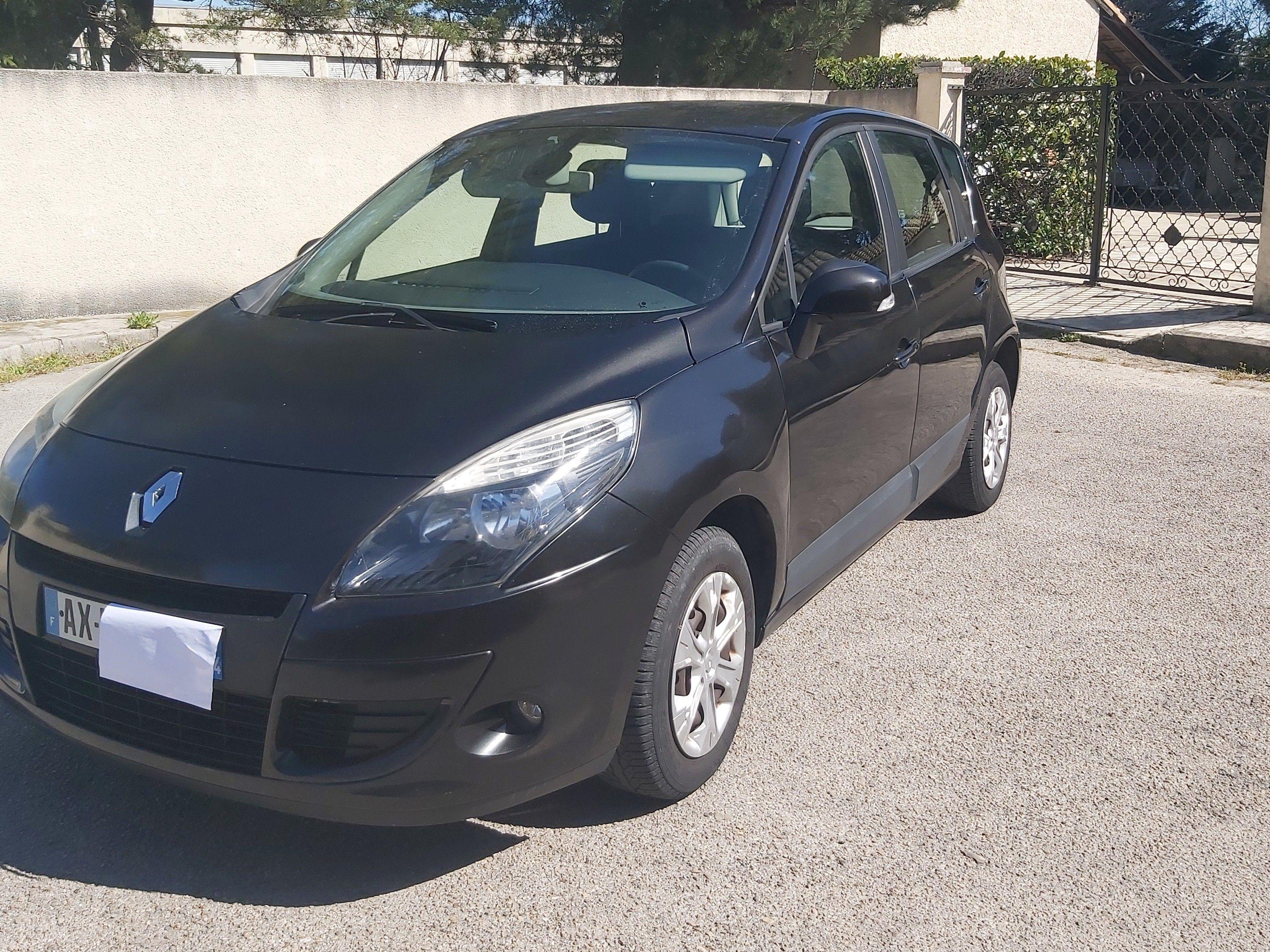 Renault GRAND SCENIC III PRO 2010 à Avignon