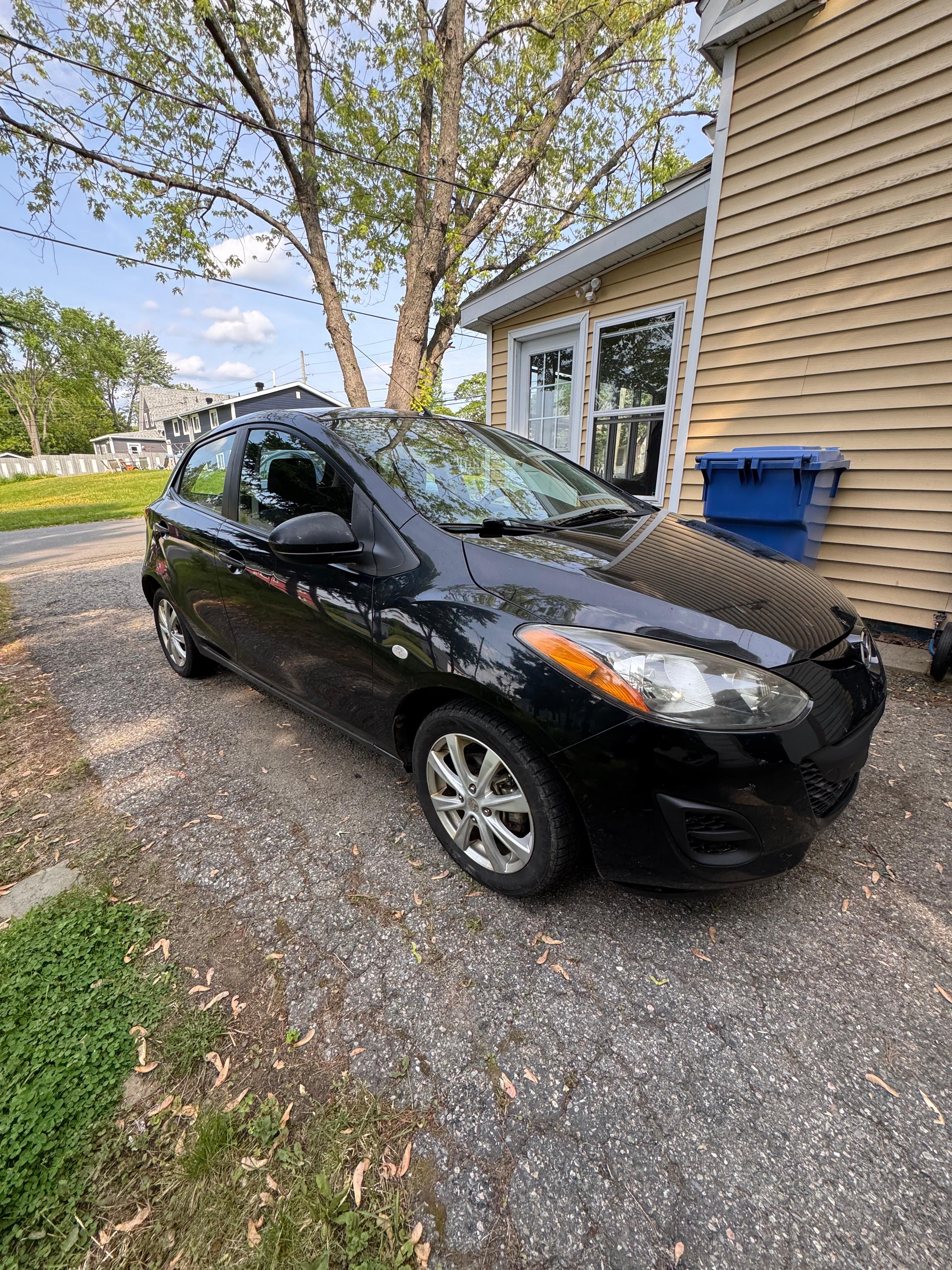 Mazda Mazda2 2014 in Fredericton, NB