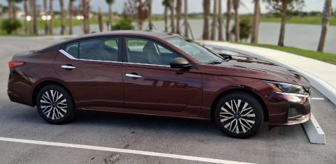 Nissan Altima 2024