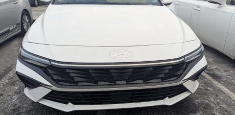 Hyundai Elantra 2025