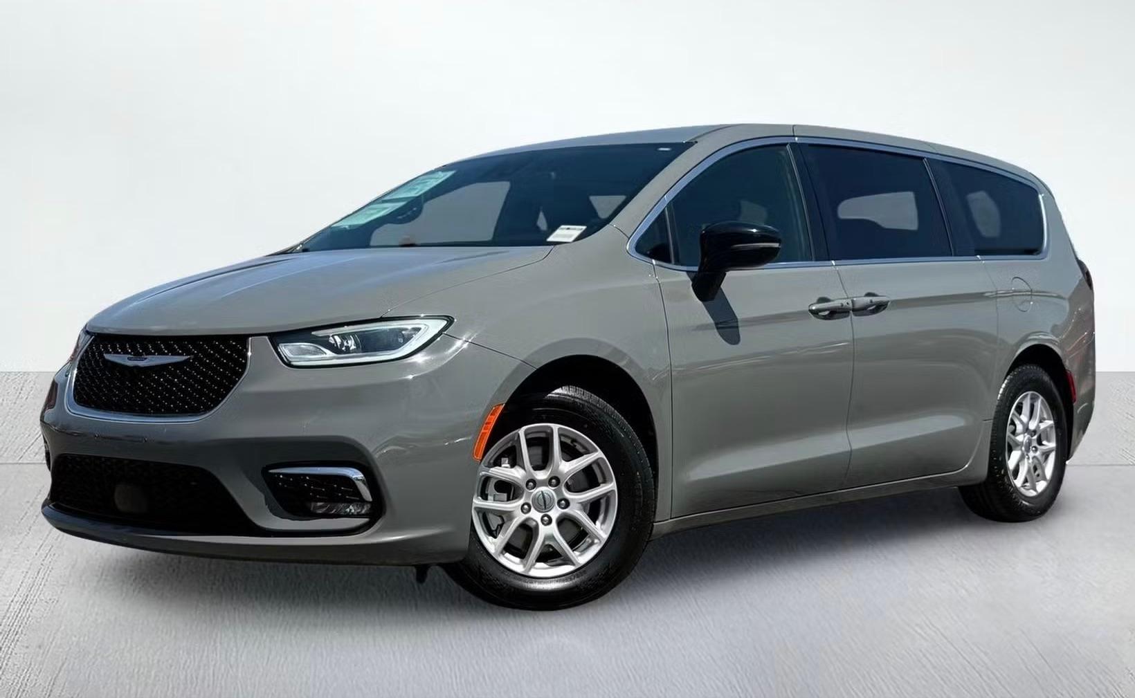 Chrysler Pacifica 2025 in Gilbert, AZ