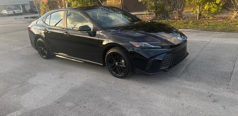 Toyota Camry Hybrid 2026