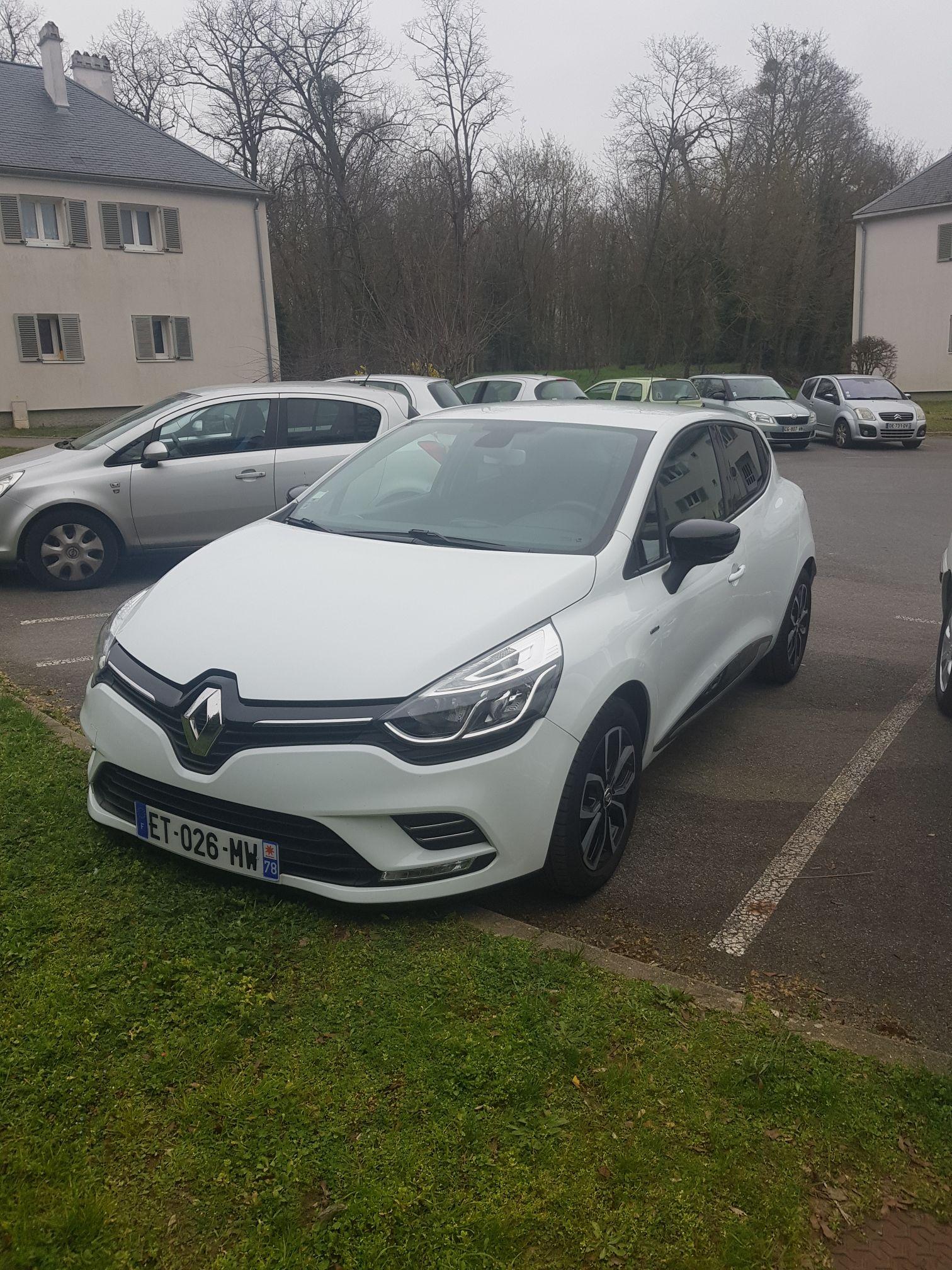 Renault CLIO IV 2018 à Draveil