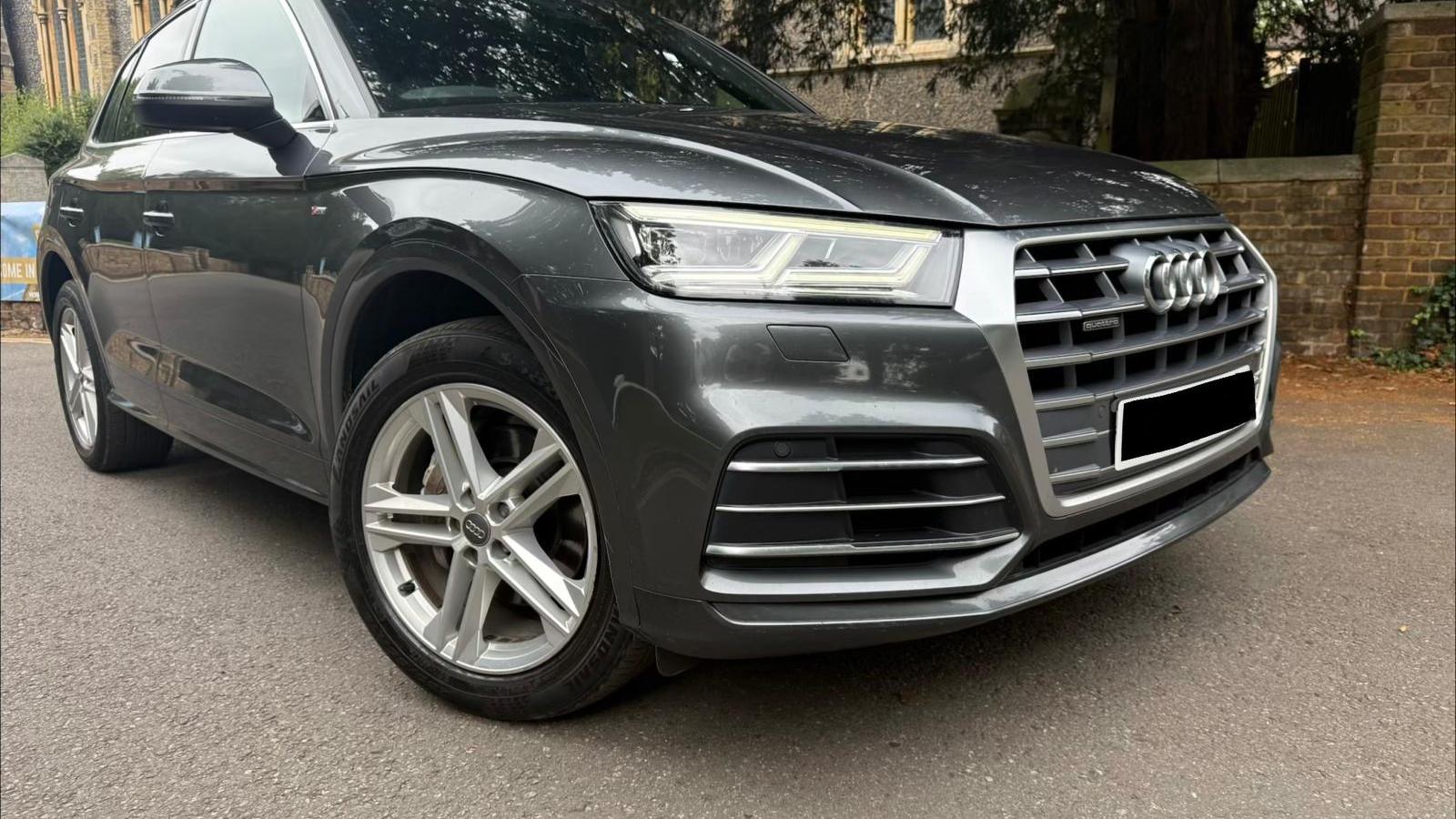 Audi Q5 2019 in London