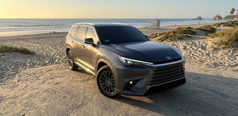 Lexus TX 2026