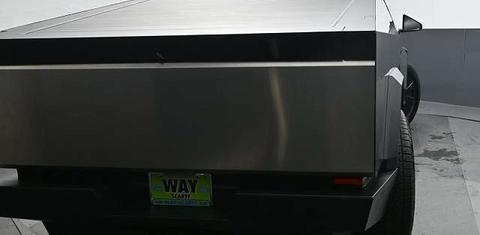 Tesla Cybertruck 2025