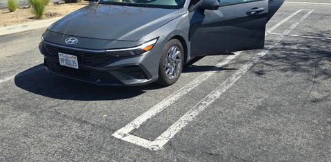 Hyundai Elantra 2024