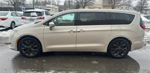 Chrysler Pacifica 2020
