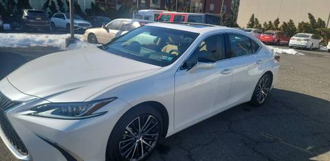 Lexus ES 2025