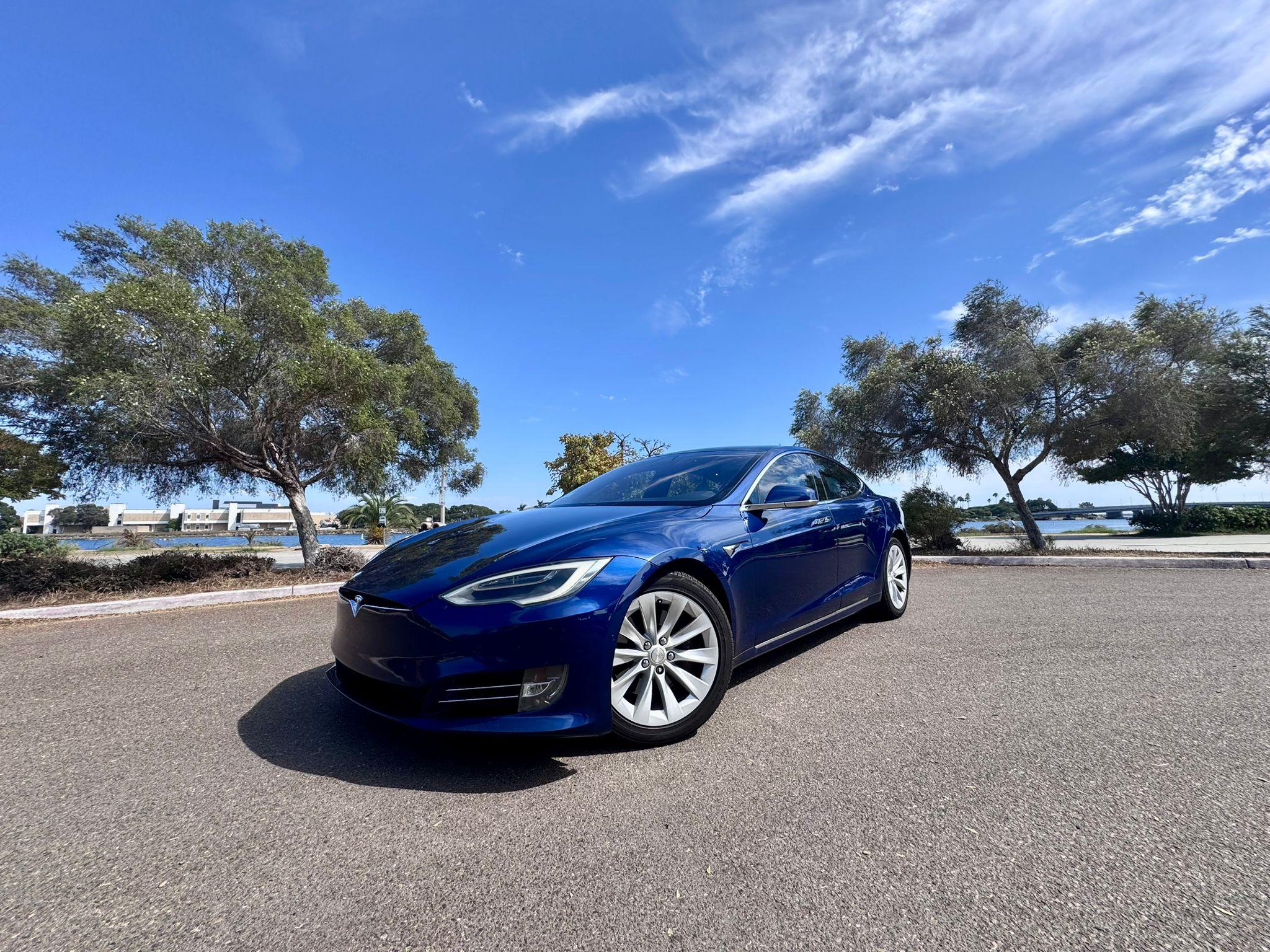 Tesla Model S 2017 in San Diego, CA