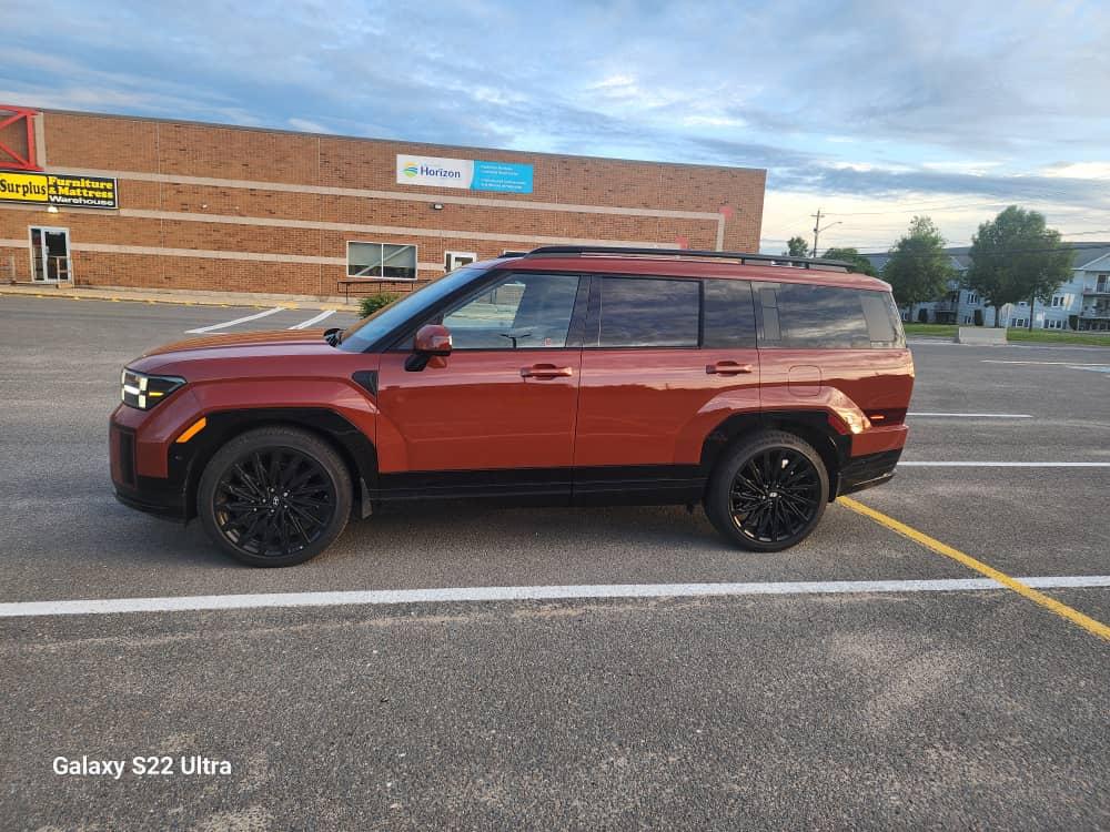 Hyundai Santa Fe 2025 in Fredericton, NB
