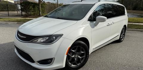 Chrysler Pacifica 2017