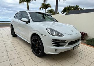 Porsche Cayenne car