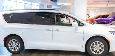 Chrysler Pacifica 2022