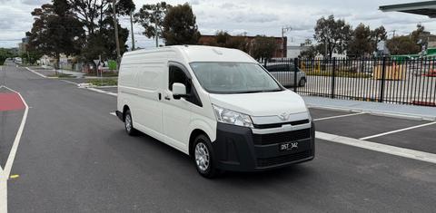 Toyota HIACE 2022