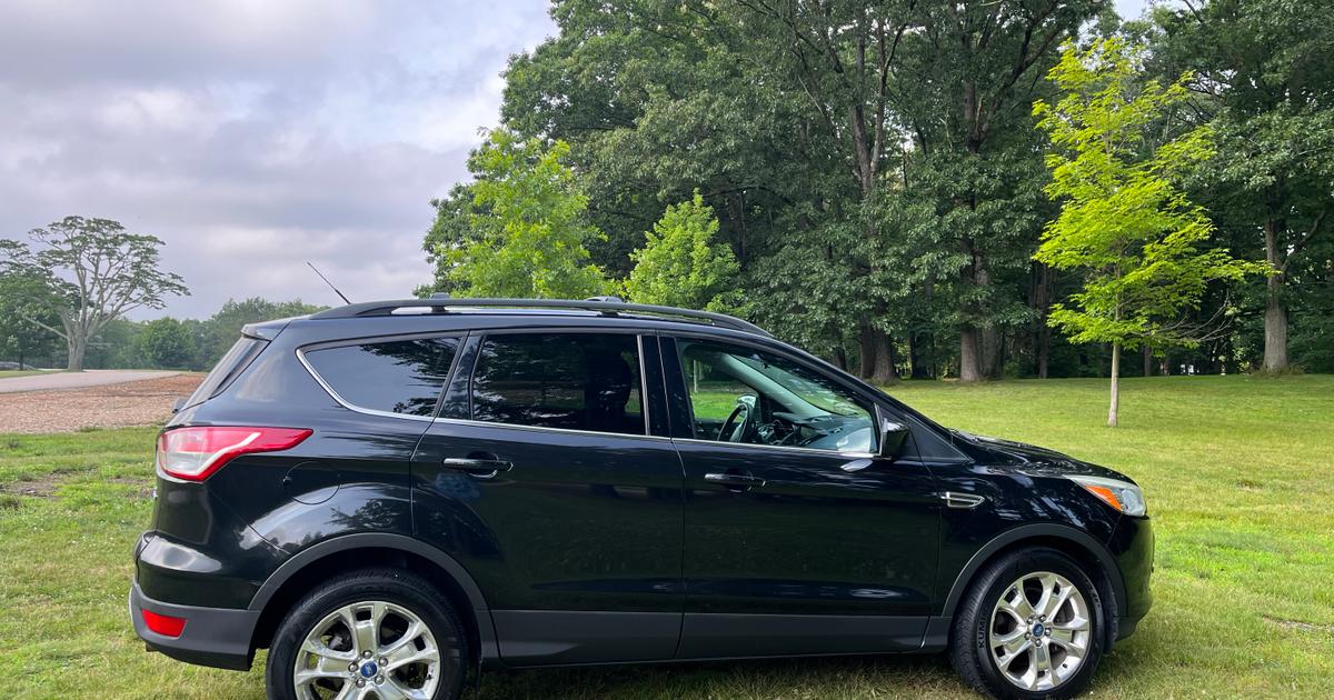 Ford Escape 2013 rental in Warwick, RI by Laura Marie S. Turo
