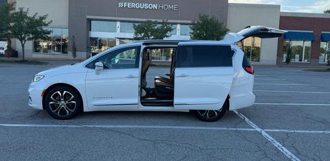 Chrysler Pacifica 2022