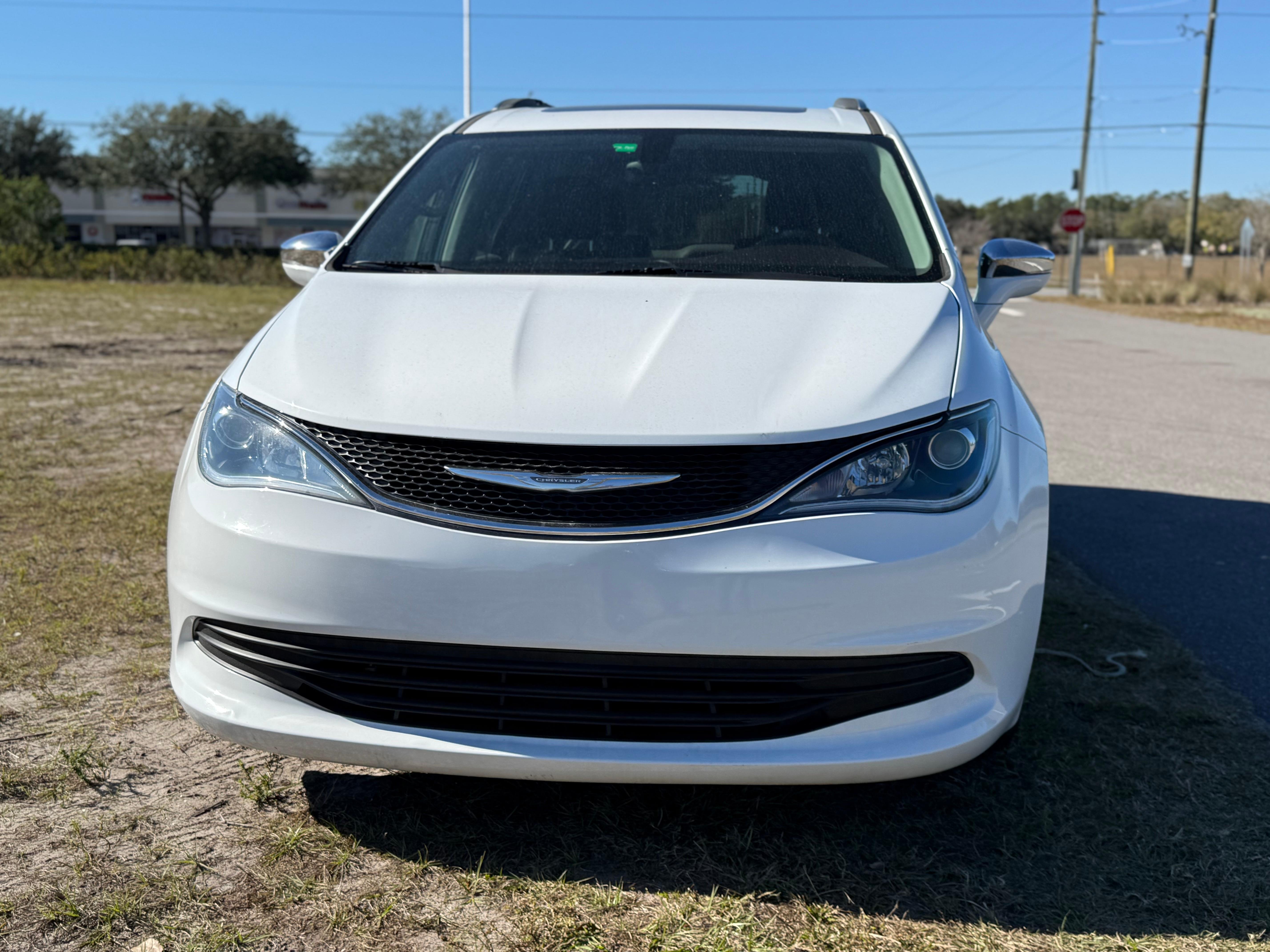 Chrysler Pacifica 2018 in Orlando, FL