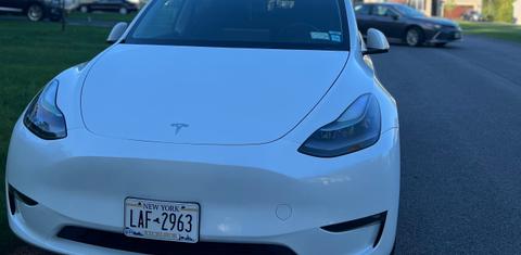 Tesla Model Y 2023