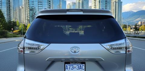 Toyota Sienna 2015