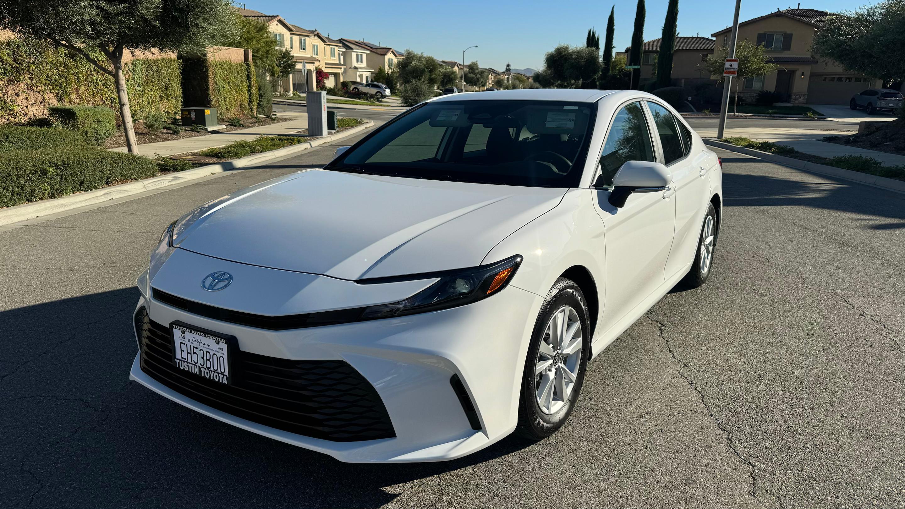 Toyota Camry Hybrid 2026 in Fontana, CA