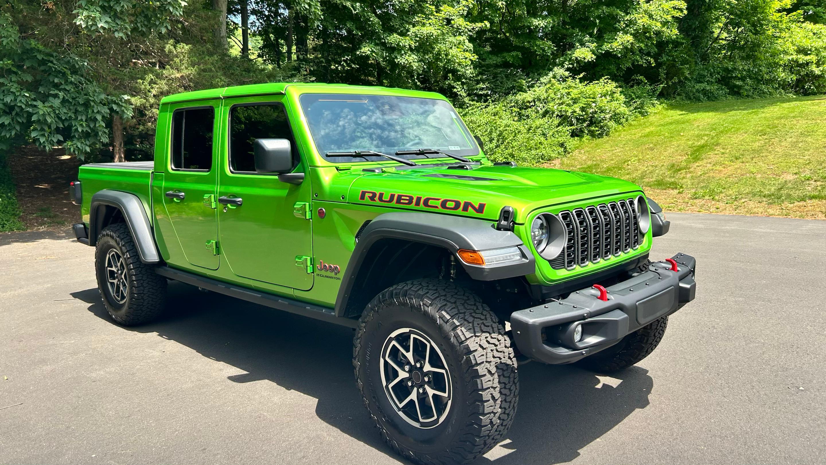 Jeep Gladiator 2025 in Tisbury, MA
