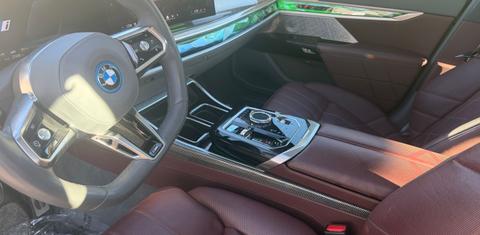 BMW i7 2023