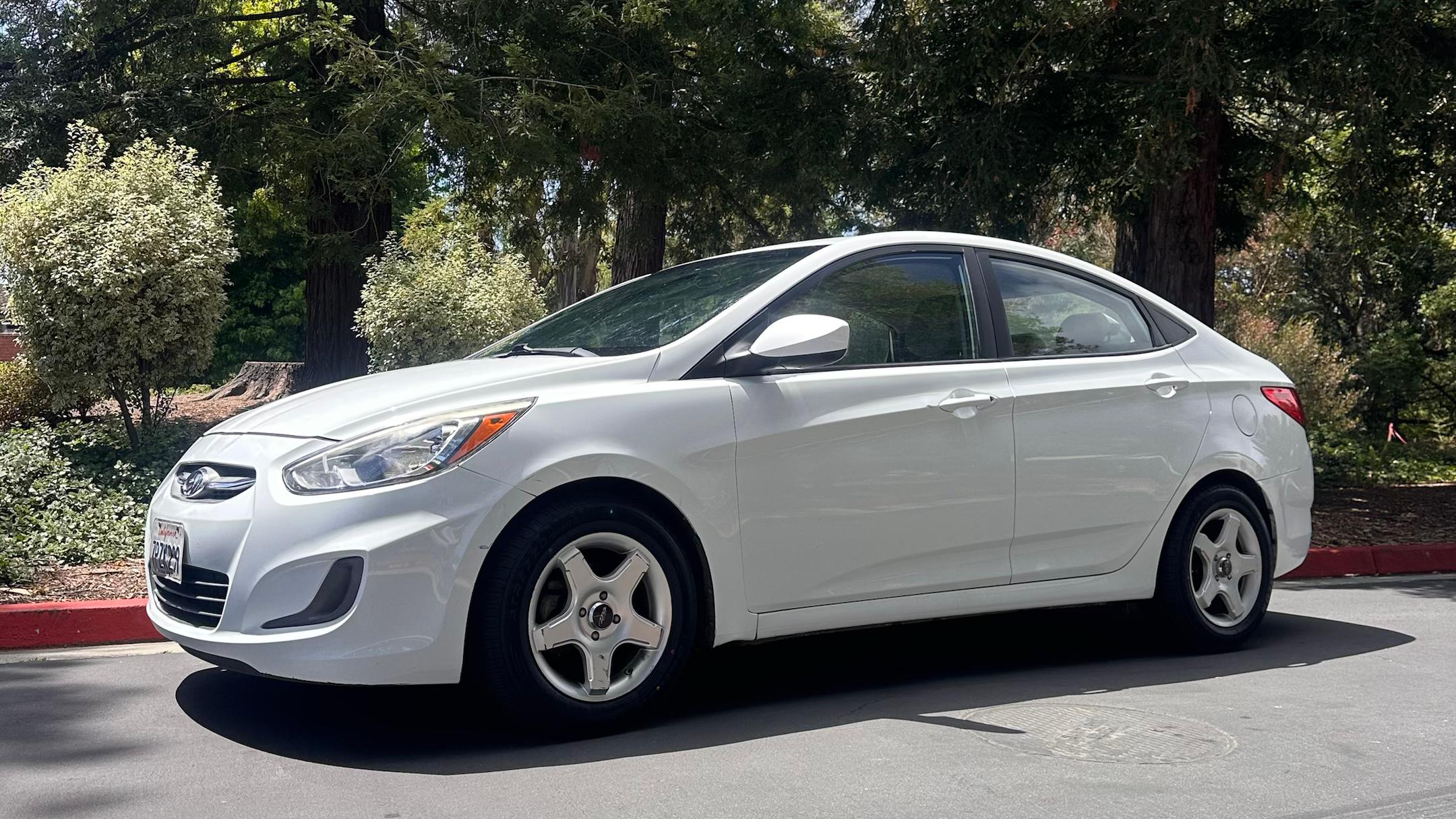 Hyundai Accent 2016 in Santa Cruz, CA