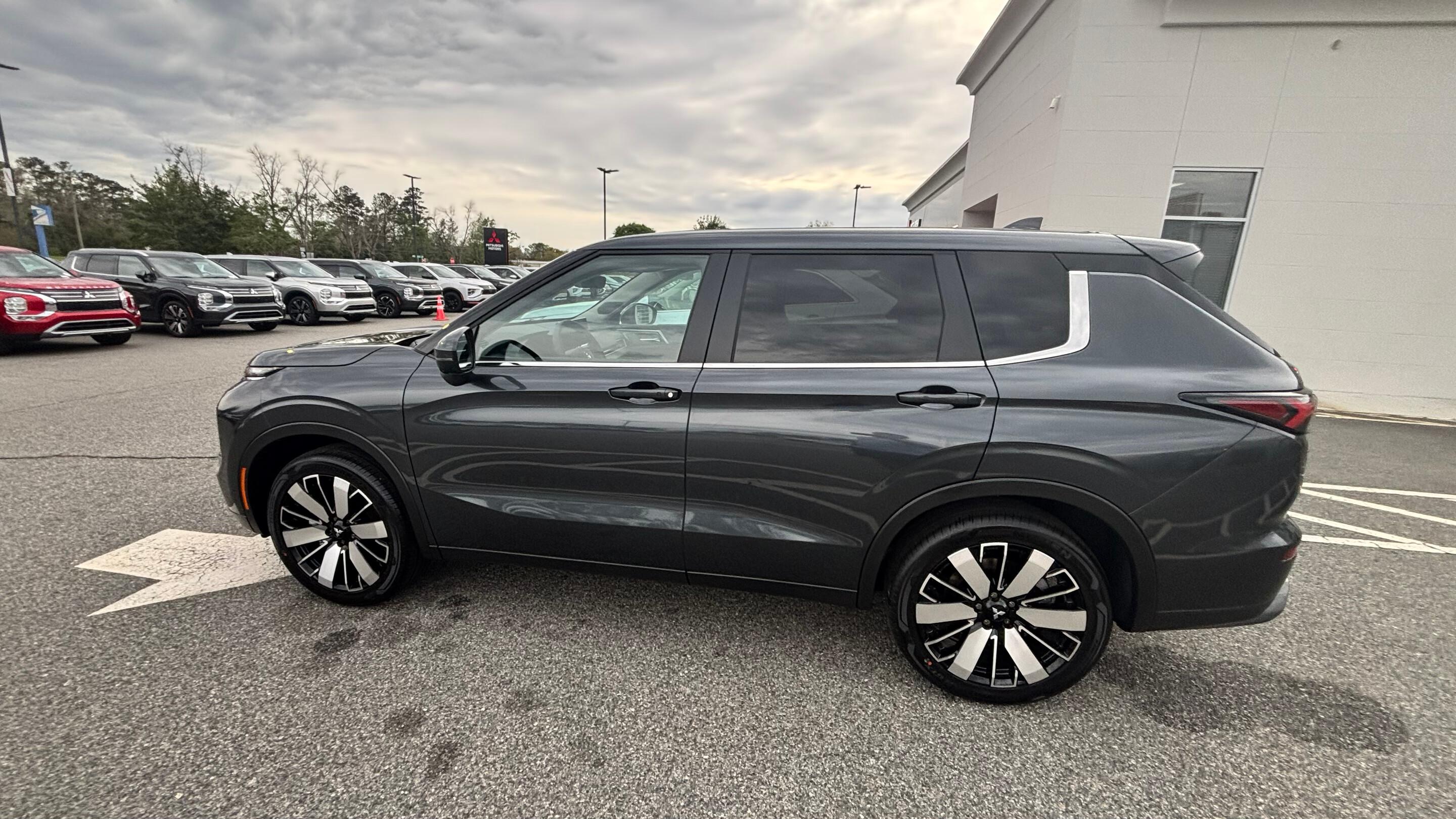 Mitsubishi Outlander Sport 2025 in Valdosta, GA