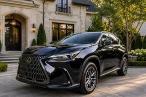 Lexus NX 2023 in Montréal