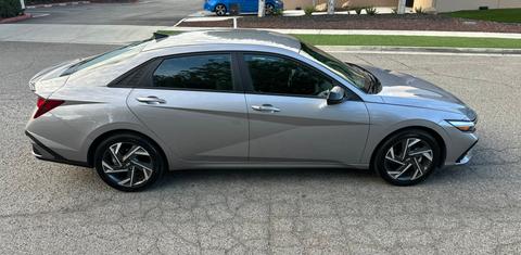Hyundai Elantra 2025
