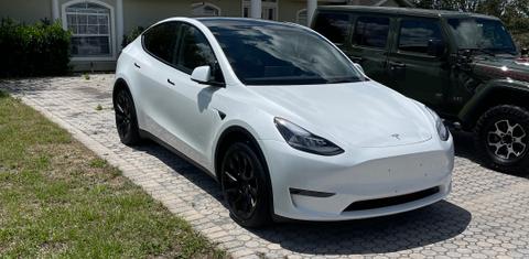 Tesla Model Y 2023