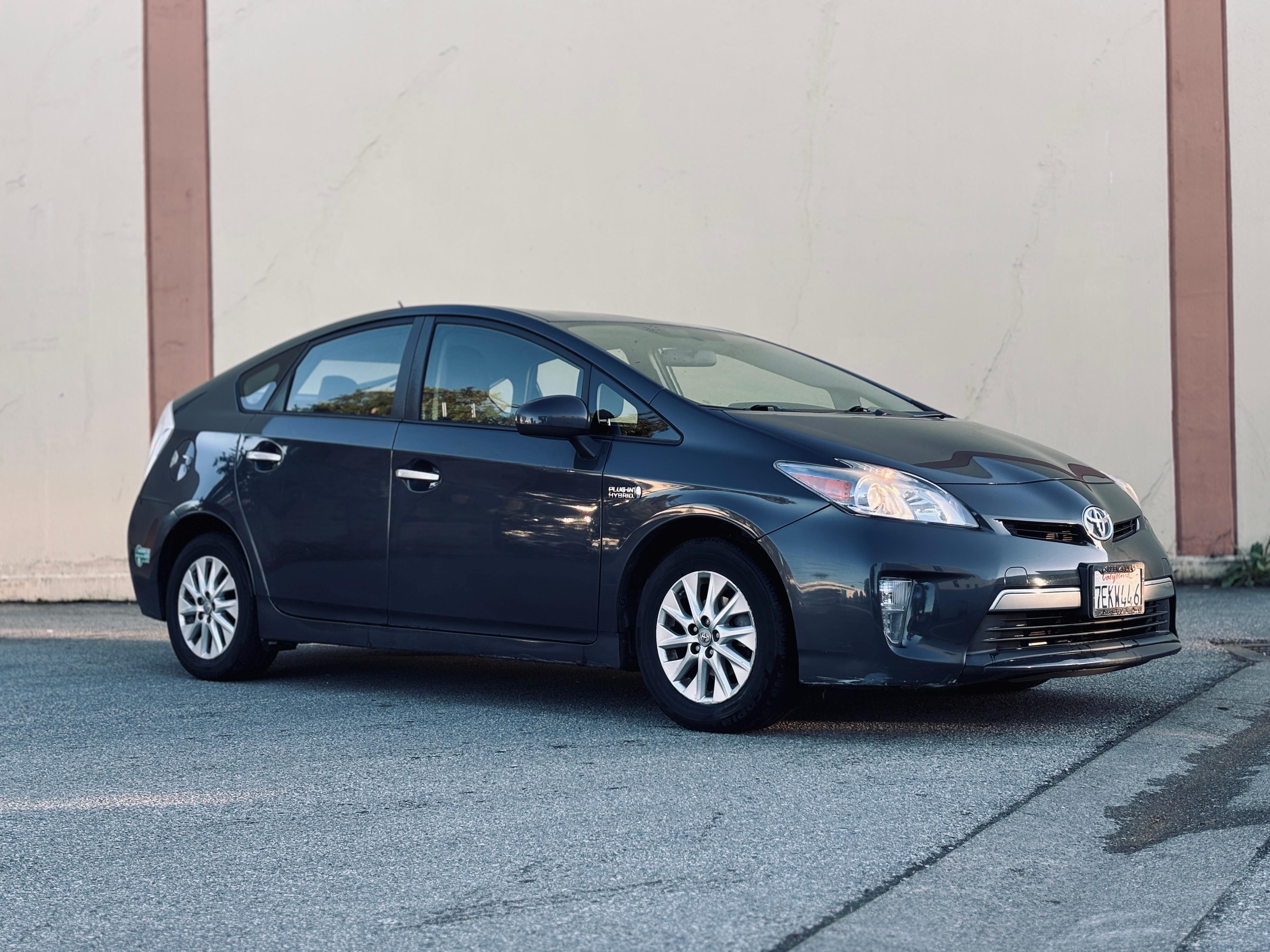 Toyota Prius Plug-In 2014 in South San Francisco, CA