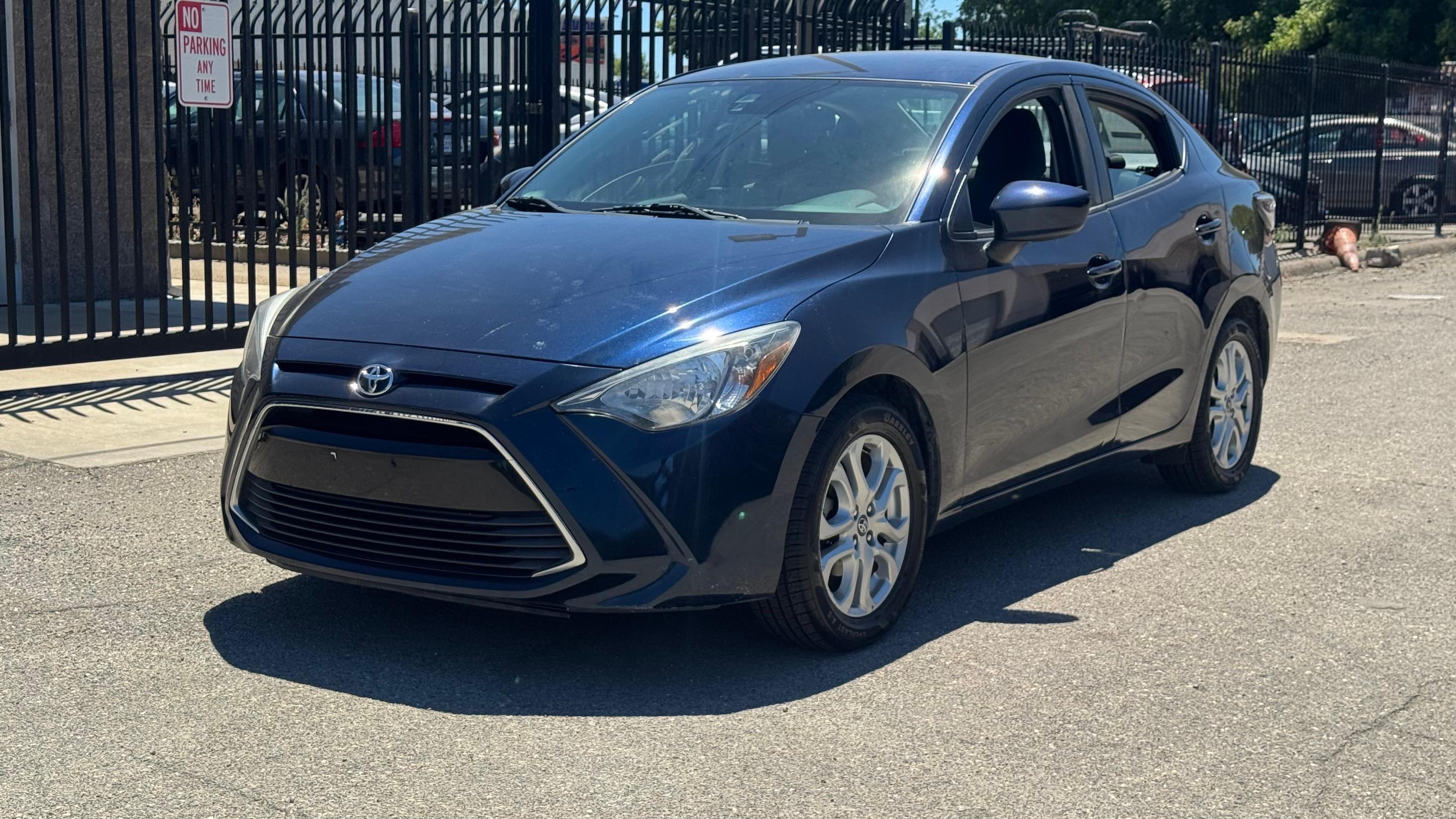 Toyota Yaris iA 2017 in Tracy, CA