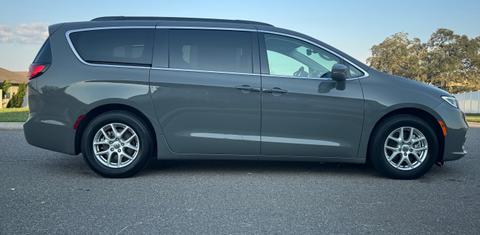 Chrysler Pacifica 2022